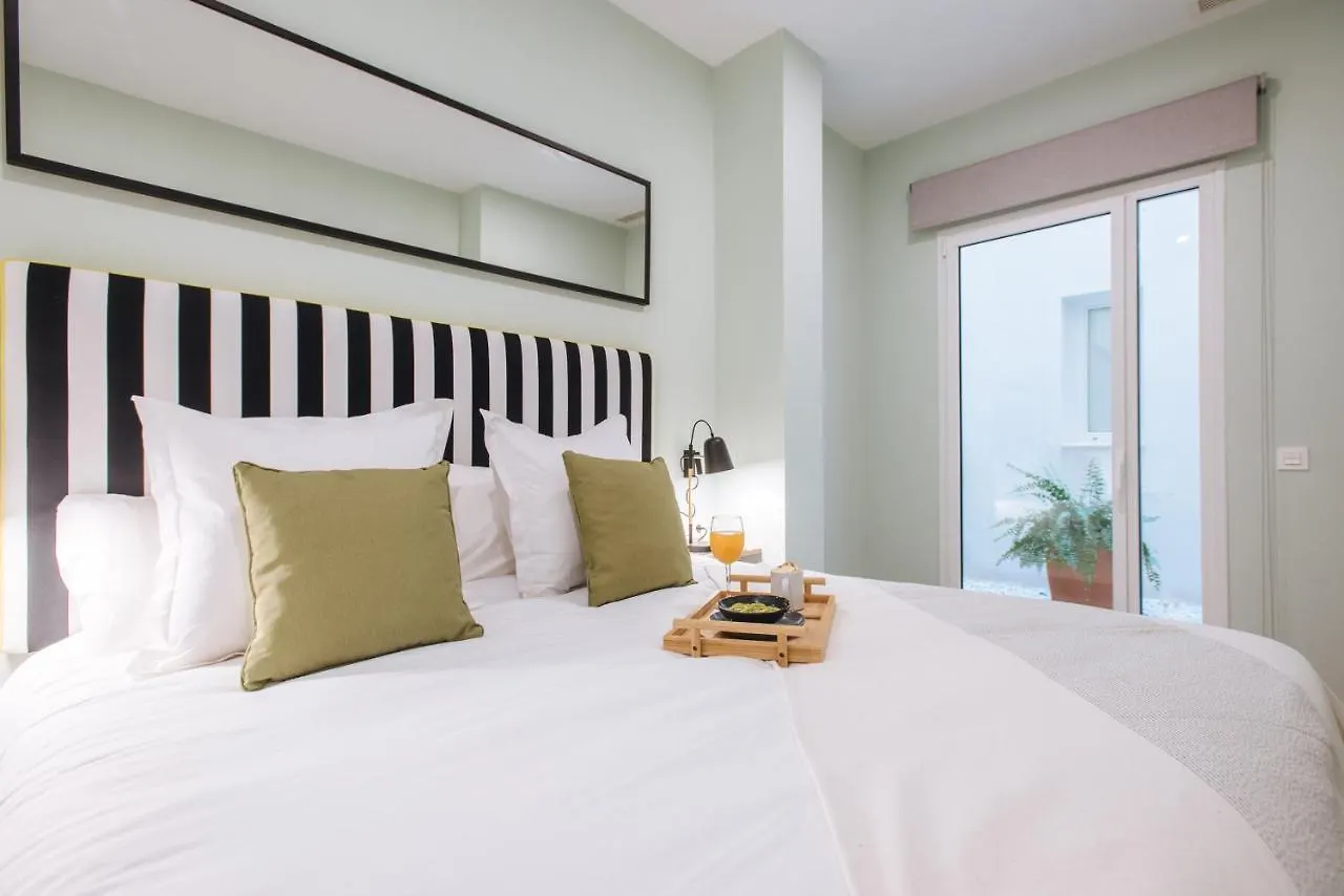 Sercotel Sevilla Guadalquivir Suites 0*, Seville