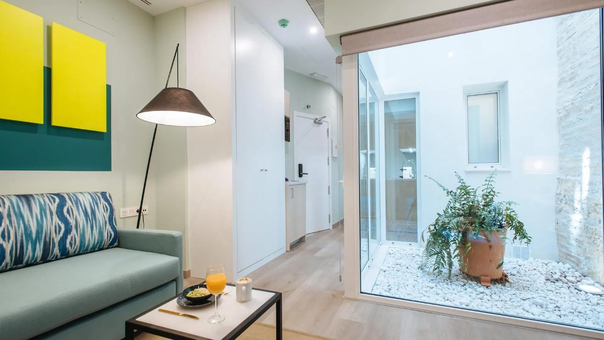 Sercotel Sevilla Guadalquivir Suites Apartment Seville